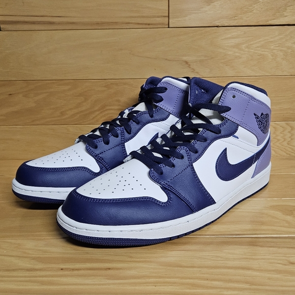 Air Jordan Retro 1 Mid Blueberry Sky Purple White Mens Shoe Sneaker DQ8426-515 - Picture 5 of 11